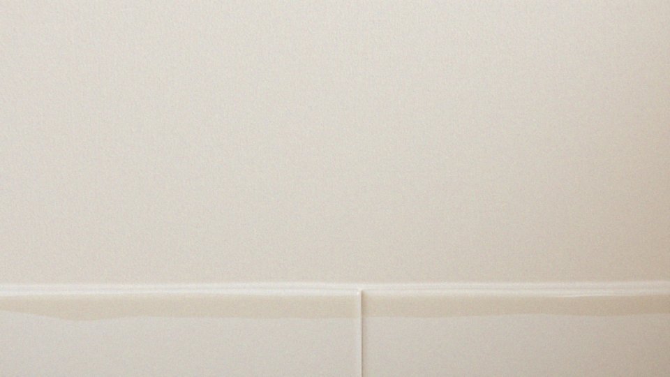 Jak farby lateksowe chronią przed pleśnią i grzybami?